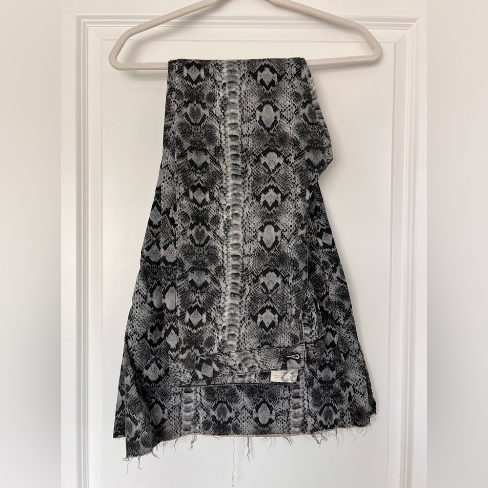 Free People Gray Patterned Flare Jeans - Picture 2 of 4